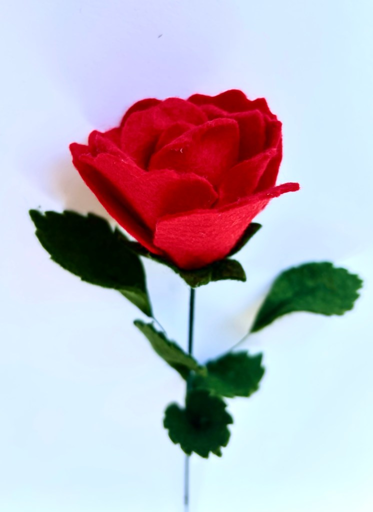 Nagy rózsa filcvirág dekorációkhoz